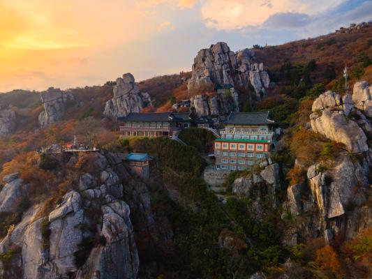 Reise entlang der schönsten Landschaften der Südküste Koreas